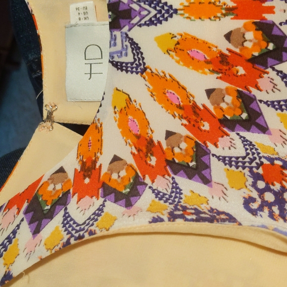 HD in Paris Silk sleeveless dress, US size 4, multi color geometric pattern - Picture 6 of 12